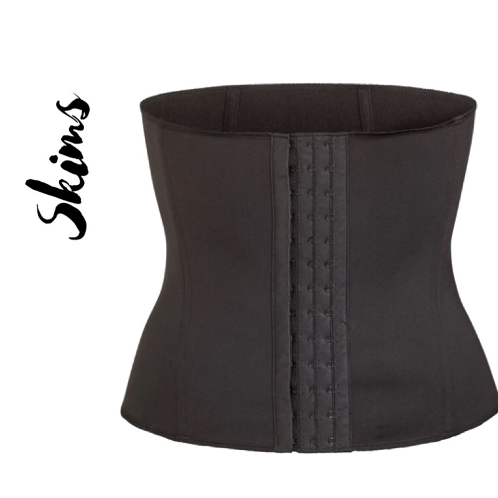 Skims | Corset style waist trimmer | Medium | EUC